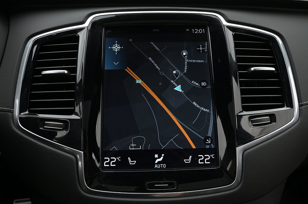 Volvo XC90 Re T8 AWD 7-sits R-design Drag Pano B&W 4,49%