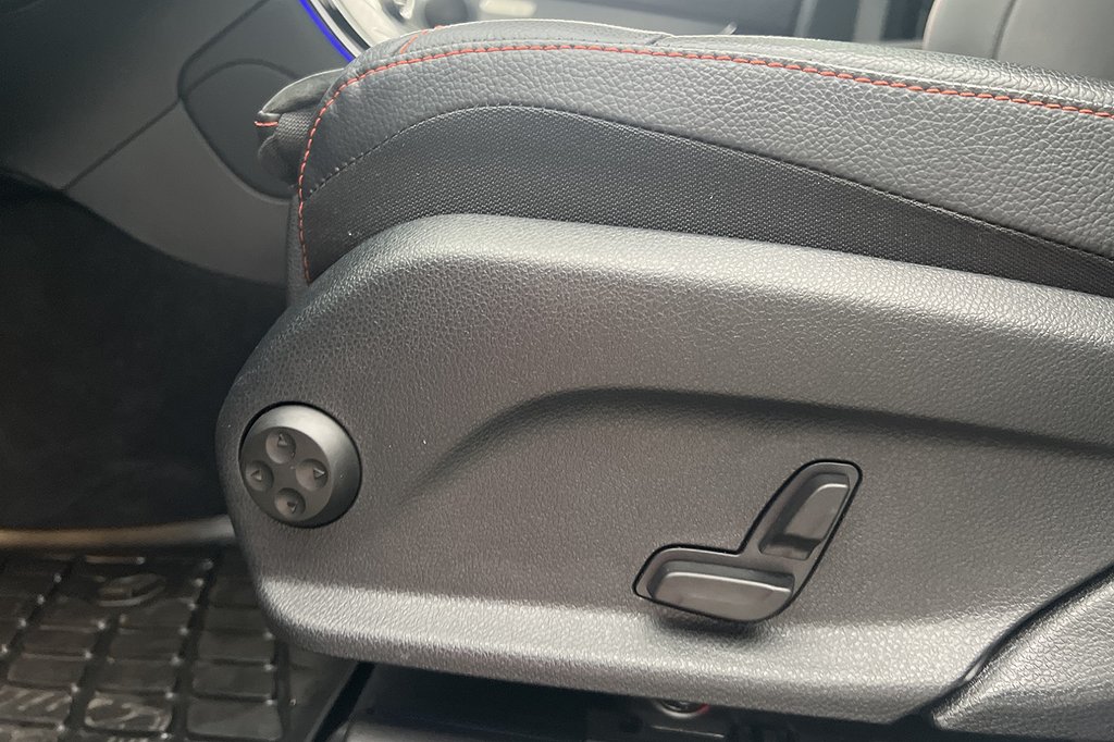 Mercedes-Benz GLC 300e Coupé 4M AMG Pano Cockpit Värm 360°