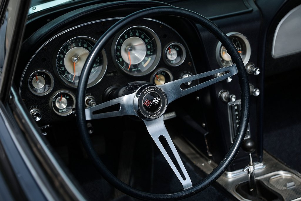 Chevrolet Corvette 327 Cui/360 Hk Fuel injection Matching Nr