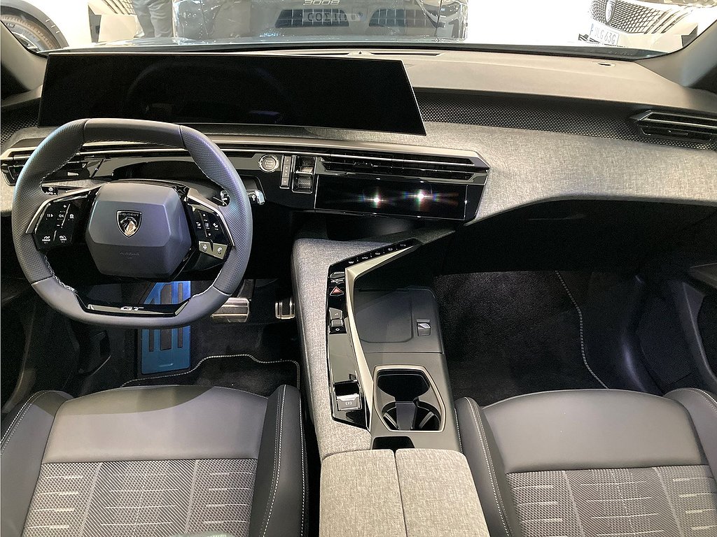 Peugeot 5008 GT Hybrid 145hk Aut – 7-SITS,B-KAMERA,NAV