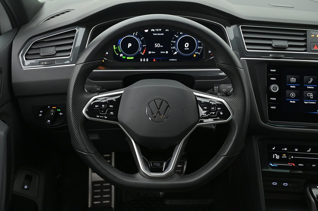 Volkswagen Tiguan eHybrid R-line Kamera Navi Cockpit V-Hjul