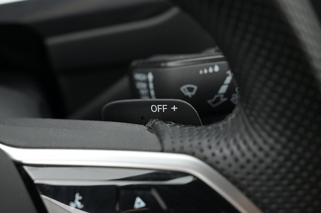 Volkswagen Tiguan eHybrid R-line Kamera Navi Cockpit V-Hjul