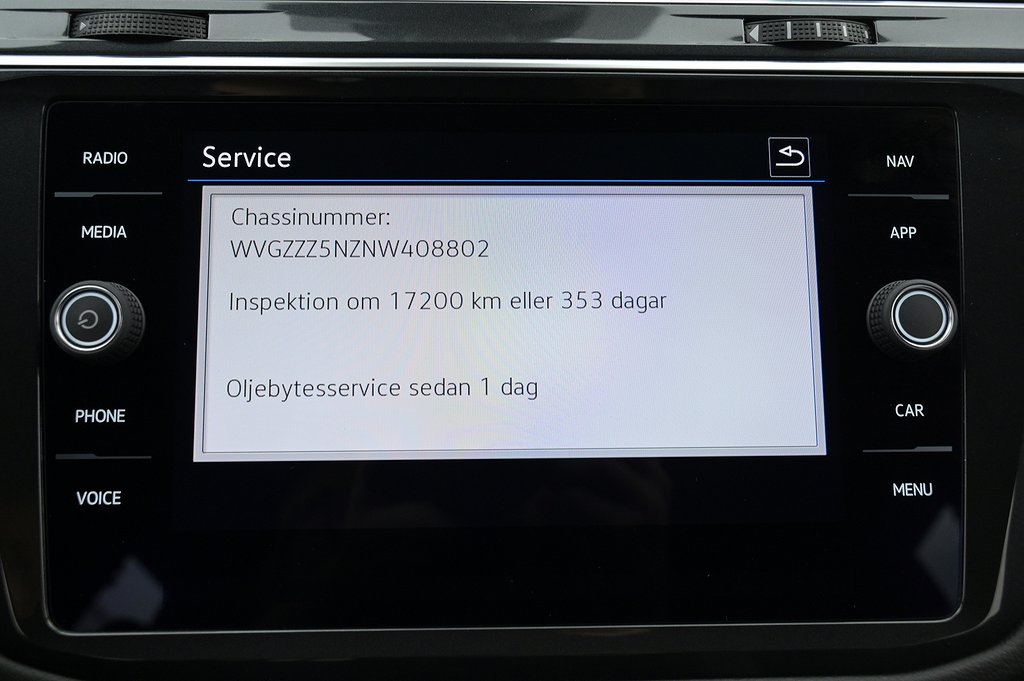 Volkswagen Tiguan eHybrid R-line Kamera Navi Cockpit V-Hjul