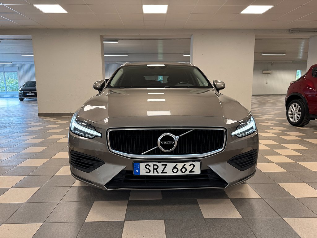 Volvo V60 T6 AWD TE Helskinn B-kamera CarPlay Navi Drag 340 Hk