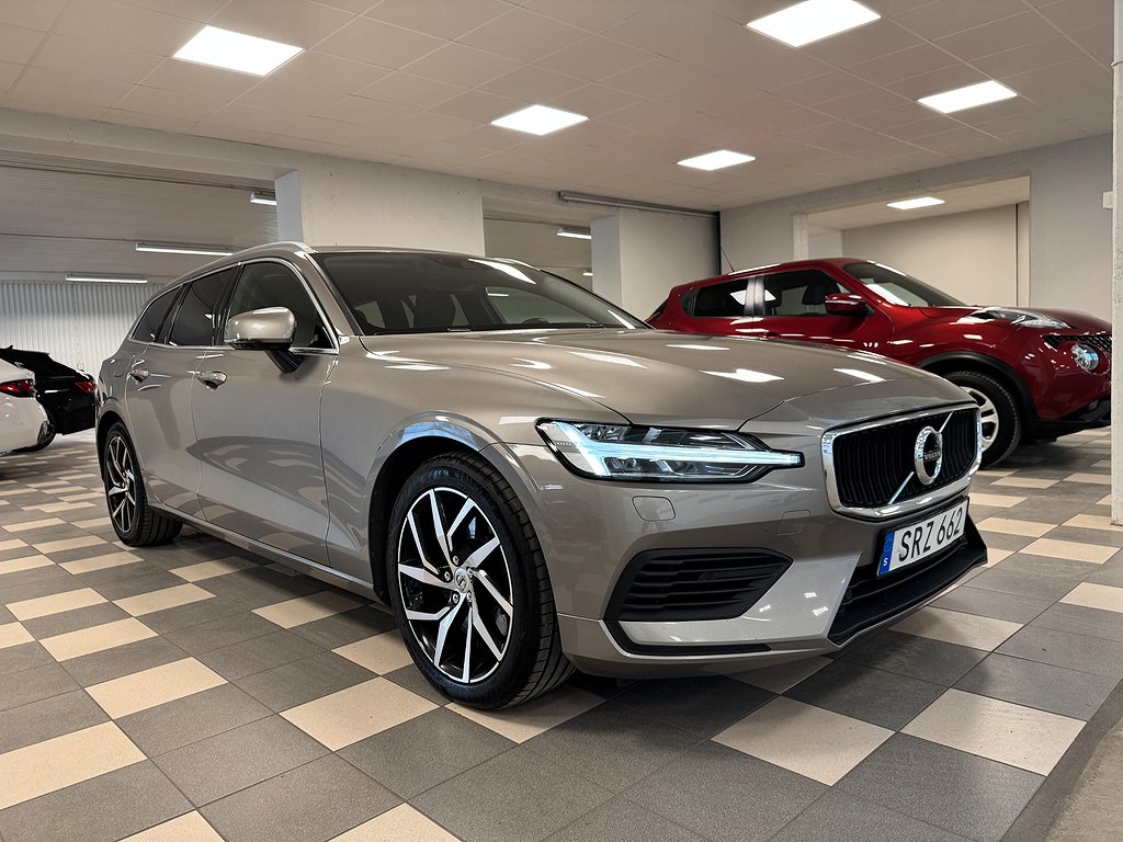 Volvo V60 T6 AWD TE Helskinn B-kamera CarPlay Navi Drag 340 Hk