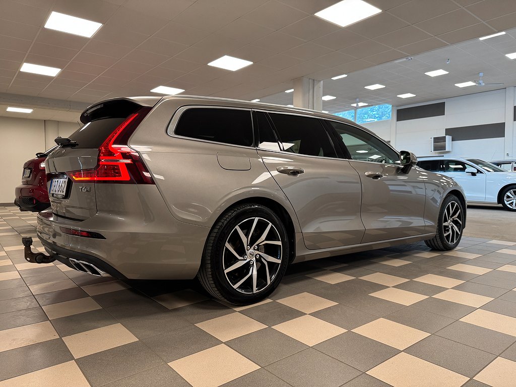 Volvo V60 T6 AWD TE Helskinn B-kamera CarPlay Navi Drag 340 Hk