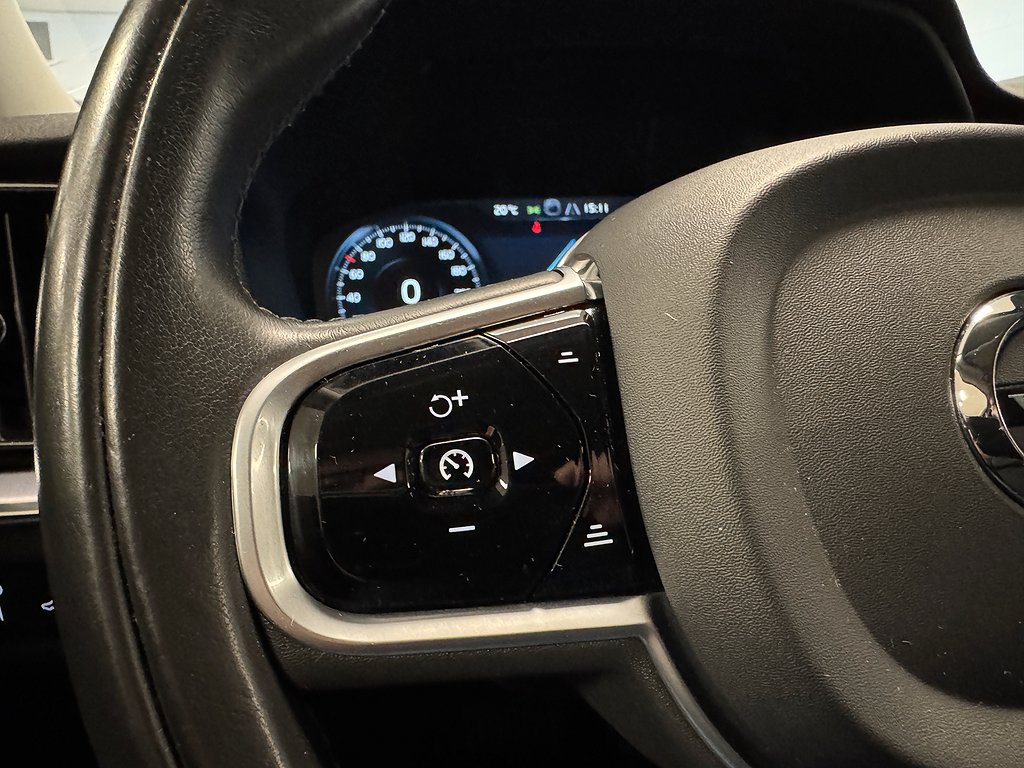 Volvo V60 T6 AWD TE Helskinn B-kamera CarPlay Navi Drag 340 Hk