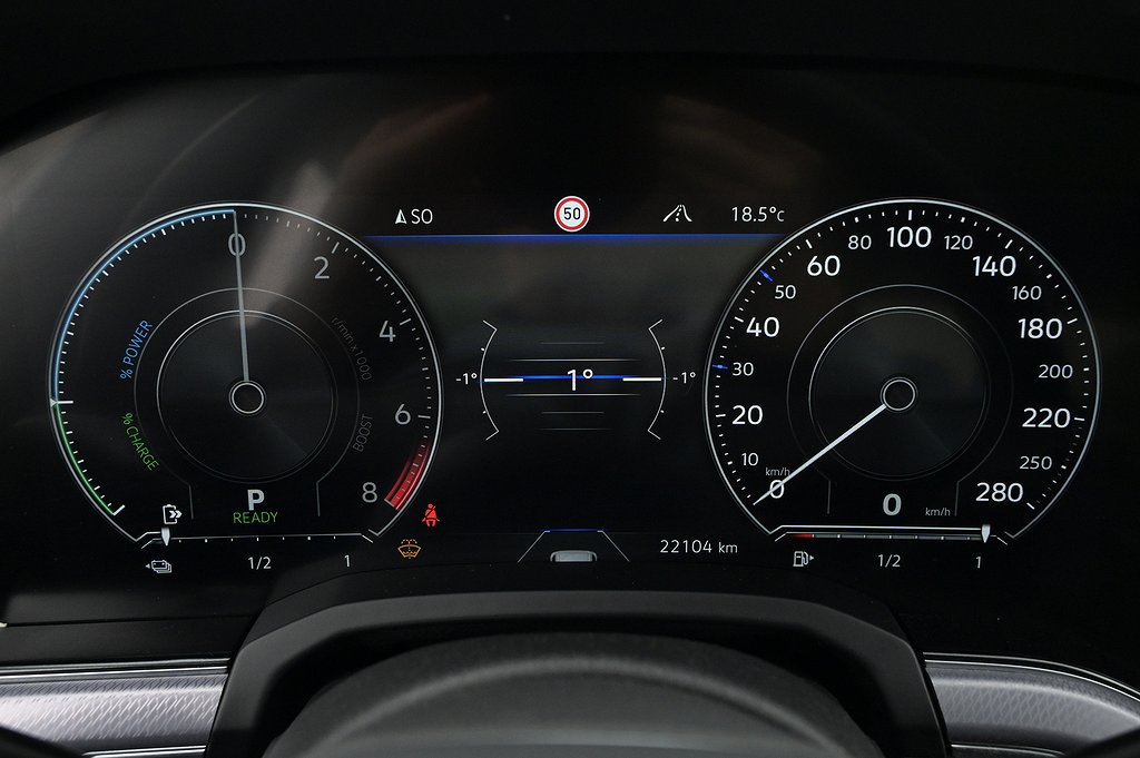 Volkswagen Touareg R eHybrid Läder Pano Elstol Drag 4,49%