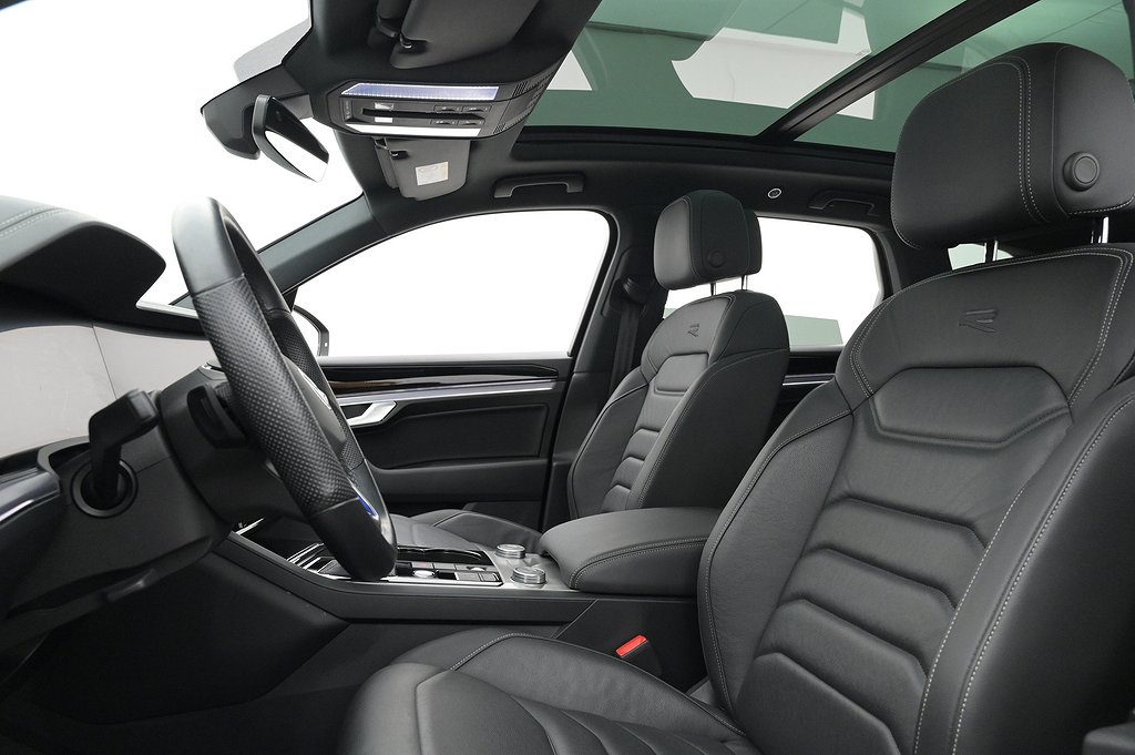 Volkswagen Touareg R eHybrid Läder Pano Elstol Drag 4,49%