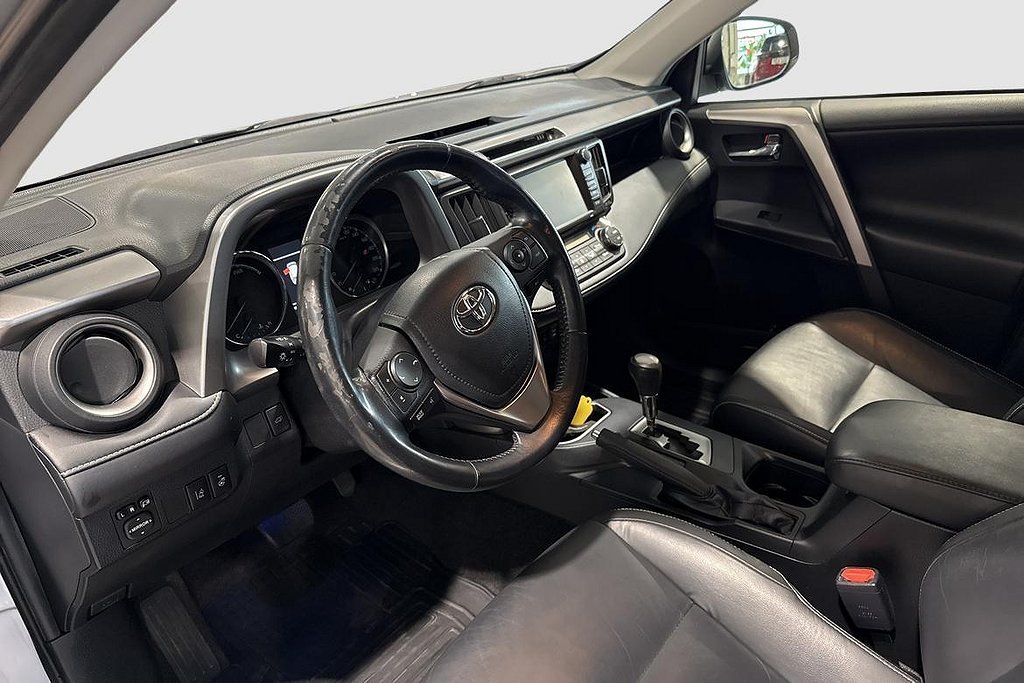 Toyota RAV4 Hybrid 2,5 AWD EXECUTIVE
