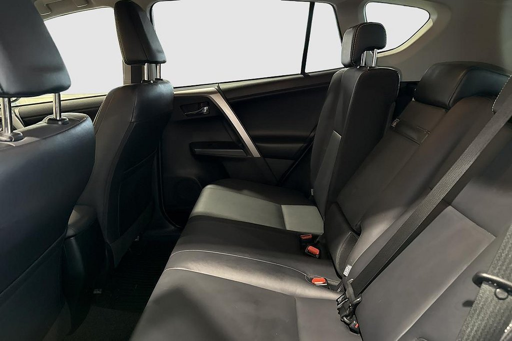 Toyota RAV4 Hybrid 2,5 AWD EXECUTIVE