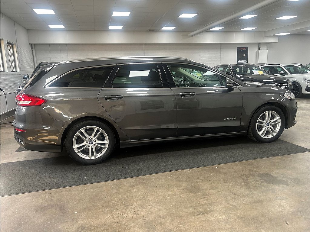 Ford Mondeo 2.0 HEV Kombi Titanium 187Hk