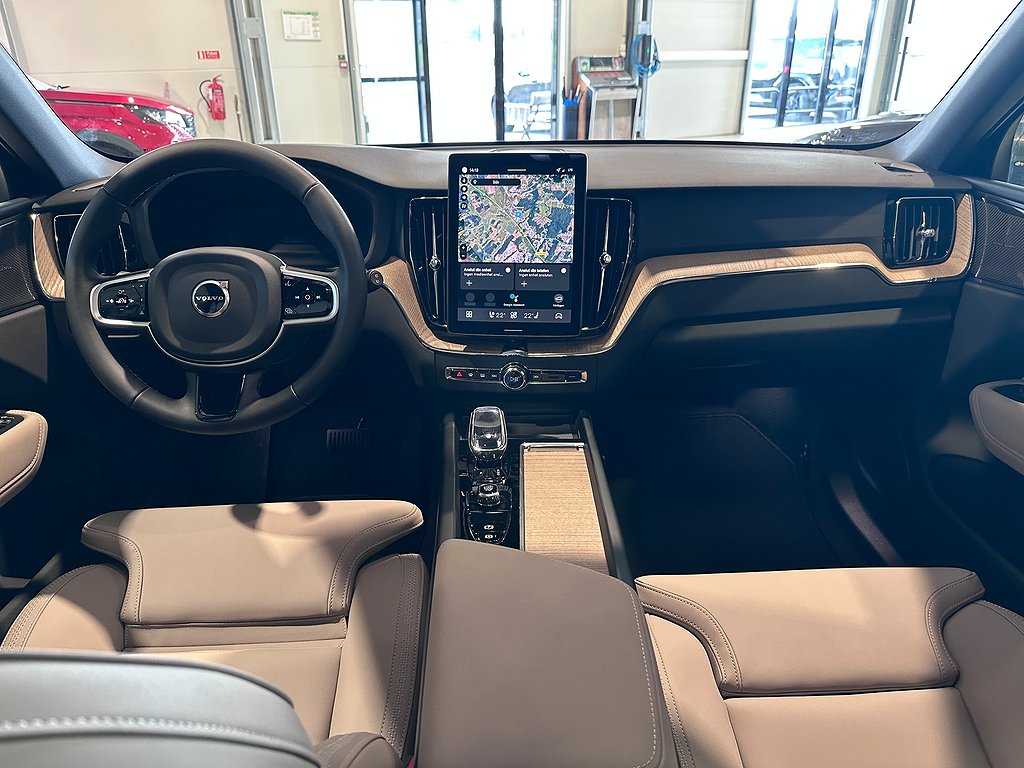 Volvo XC60 Recharge T6 AWD Plus Dark Nordic Edition
