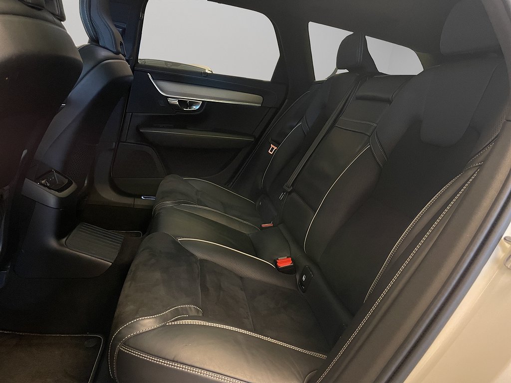 Volvo V90 Recharge T8 AWD R-Design Panorama Moms/VAT Se Spec