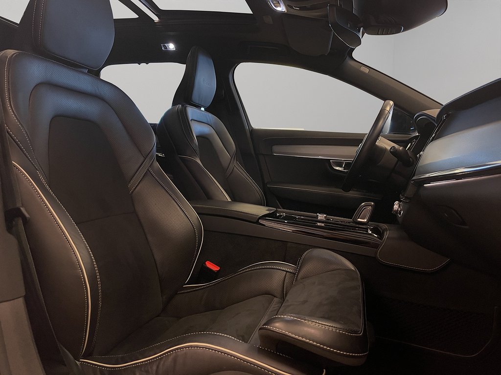 Volvo V90 Recharge T8 AWD R-Design Panorama Moms/VAT Se Spec