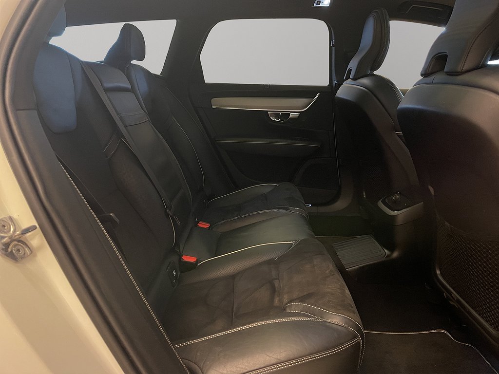Volvo V90 Recharge T8 AWD R-Design Panorama Moms/VAT Se Spec