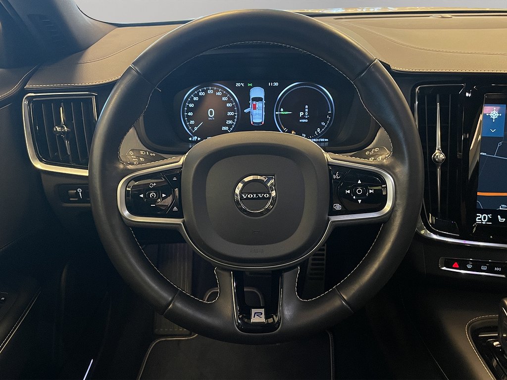 Volvo V90 Recharge T8 AWD R-Design Panorama Moms/VAT Se Spec