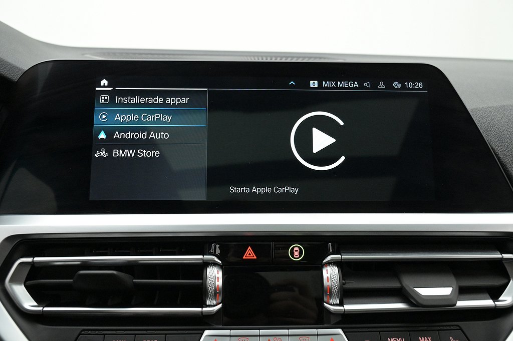 BMW 330e xDrive Touring M-Sport Pano Kamera Navi Värmare