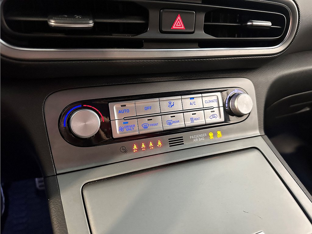 Hyundai Kona Essential 39kWh 136hk Aut – B-KAMERA, RATTVÄRME