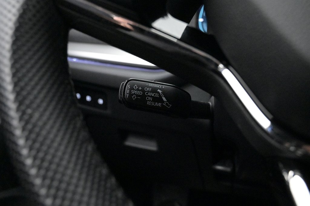 Skoda Octavia Kombi iV DSG Style Drag PDC Matrix Värmare