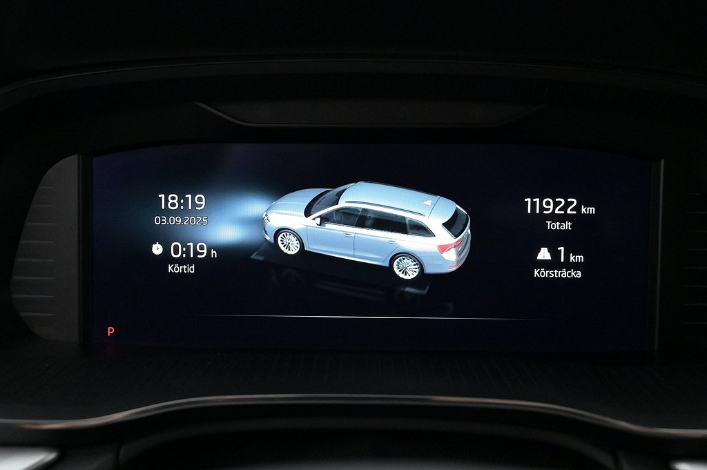 Skoda Octavia Kombi iV DSG Style Drag PDC Matrix Värmare