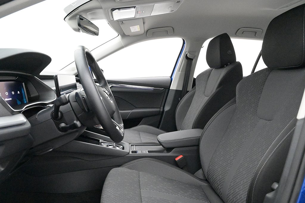 Skoda Octavia Kombi iV DSG Style Drag PDC Matrix Värmare