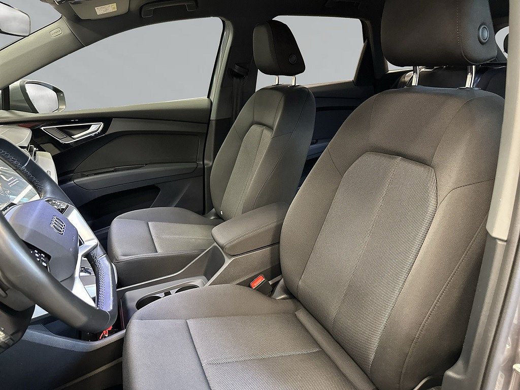 Audi Q4 e-tron 35 125kw 170HK PROLINE BACKKAMERA