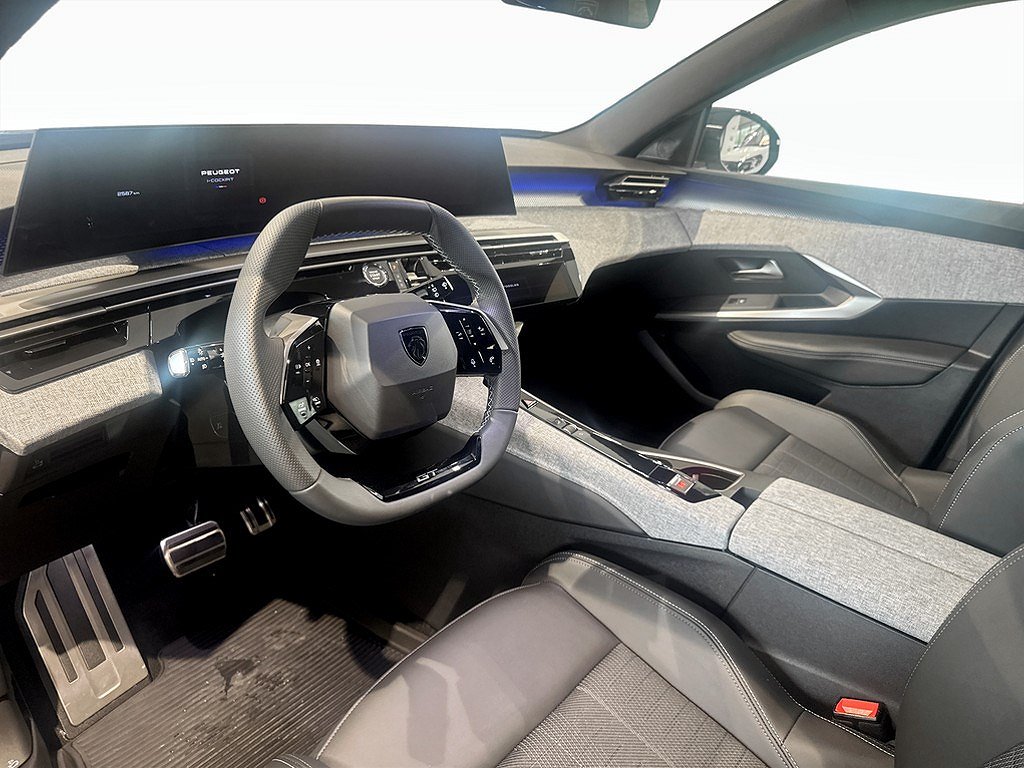 Peugeot 5008 GT+ Hybrid – DEMO