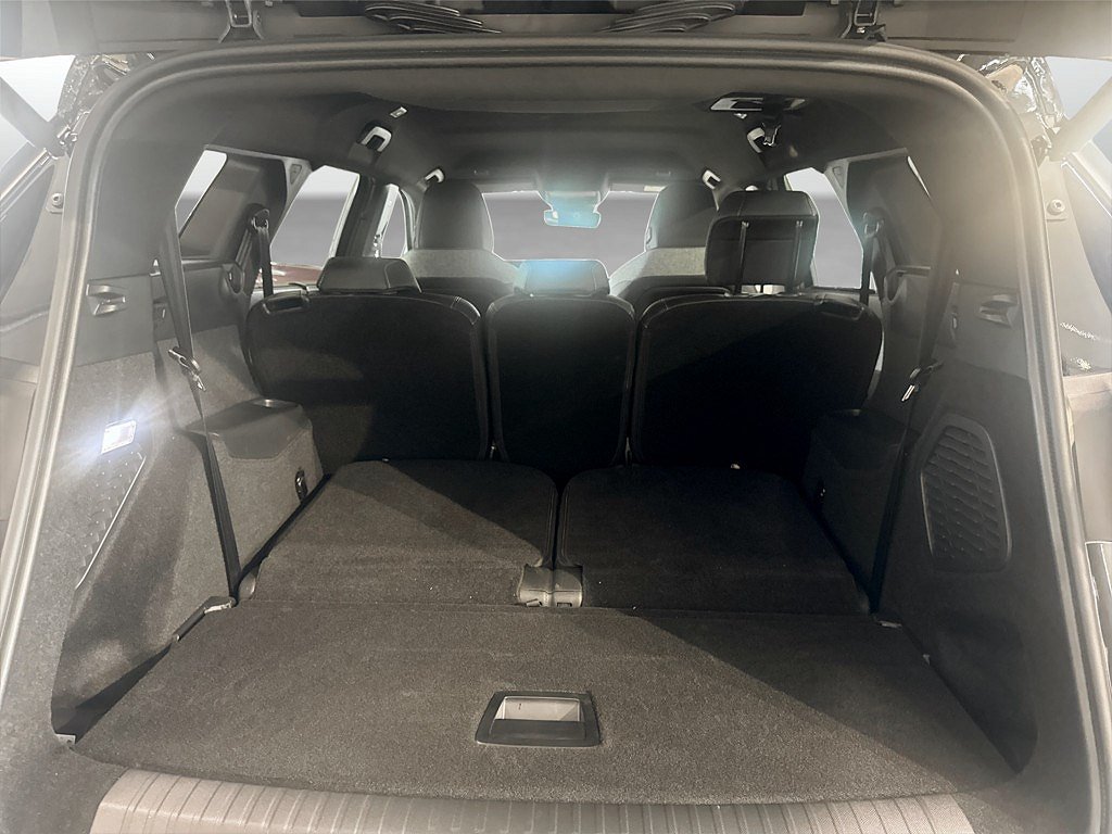 Peugeot 5008 GT+ Hybrid – DEMO