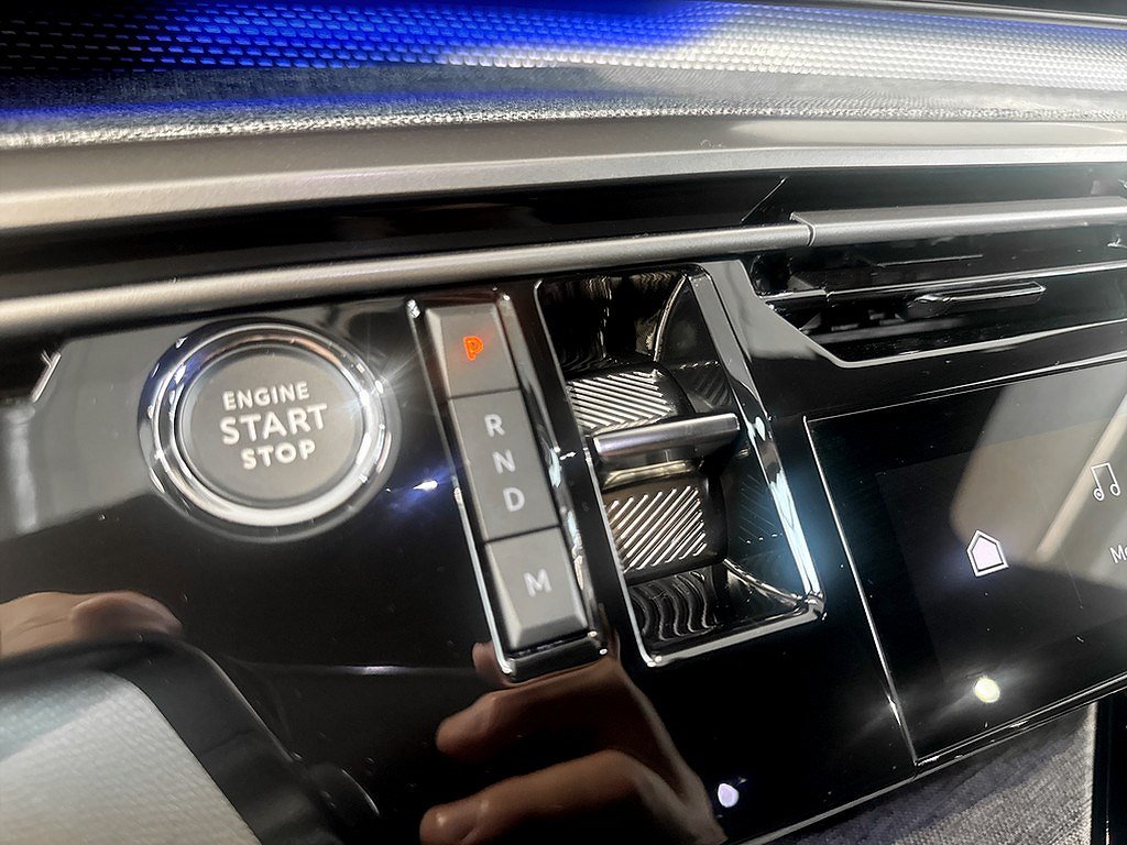 Peugeot 5008 GT+ Hybrid – DEMO