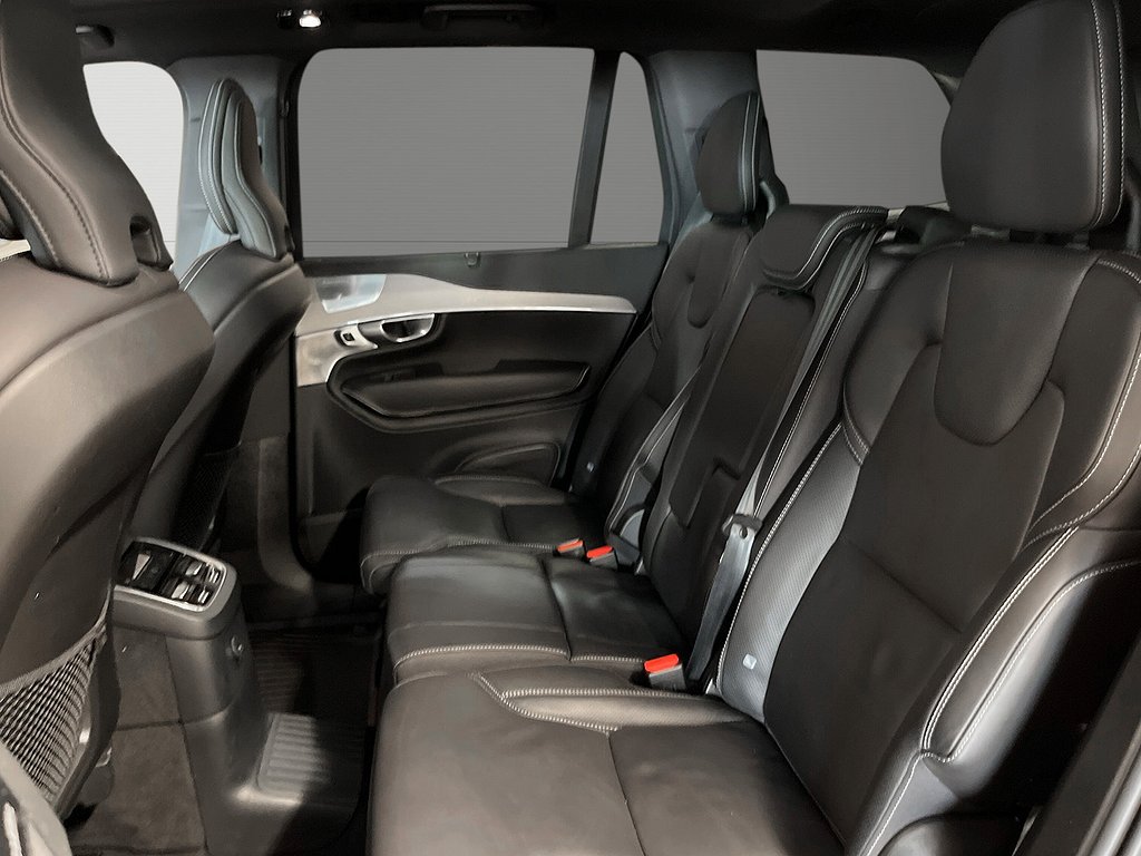 Volvo XC90 7-seater/Recharge T8 AWD/Ultimate Dark/moms