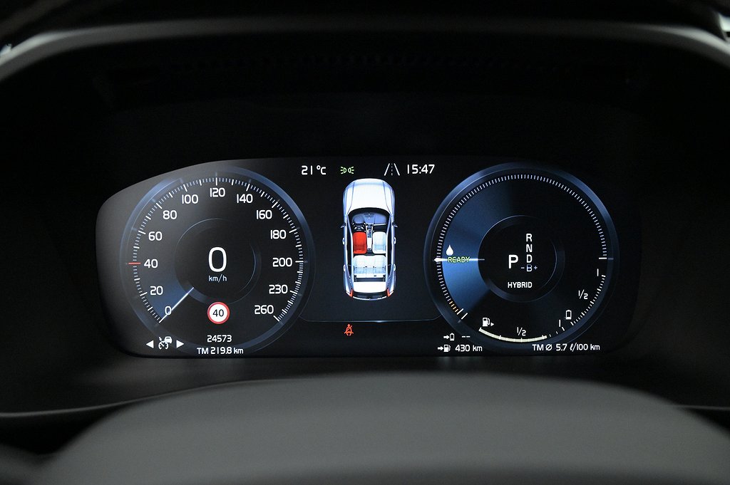 Volvo XC40 5 TwEn R-Design Drag Elstol BLIS Navi 360 Kamera