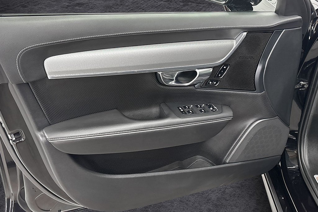 Volvo V90 Recharge T6 R-Design 340HK Drag