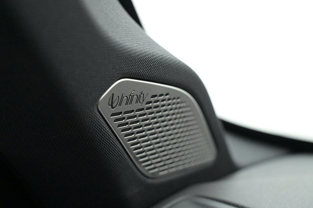 Lynk & Co 01 PHEV Pano 360 Adap Farth Infinity BLIS