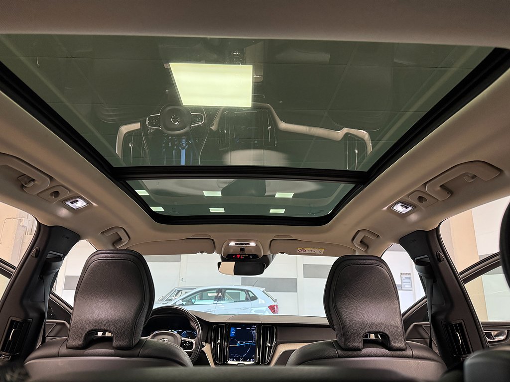 Volvo XC60 T6 AWD Helskinn Inscription Panorama CarPlay  Drag Navi