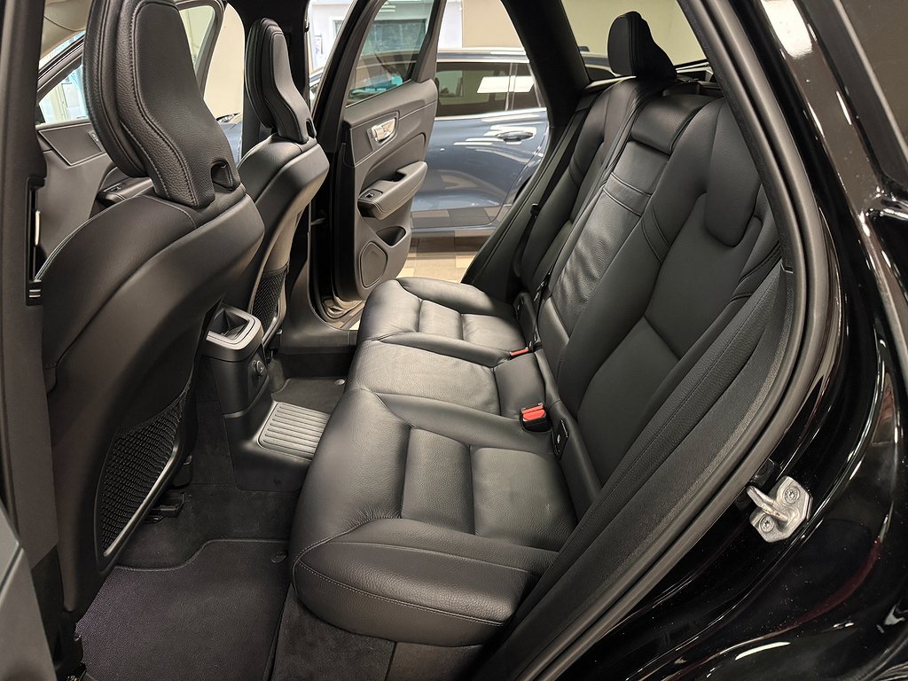 Volvo XC60 T6 AWD Helskinn Inscription Panorama CarPlay  Drag Navi