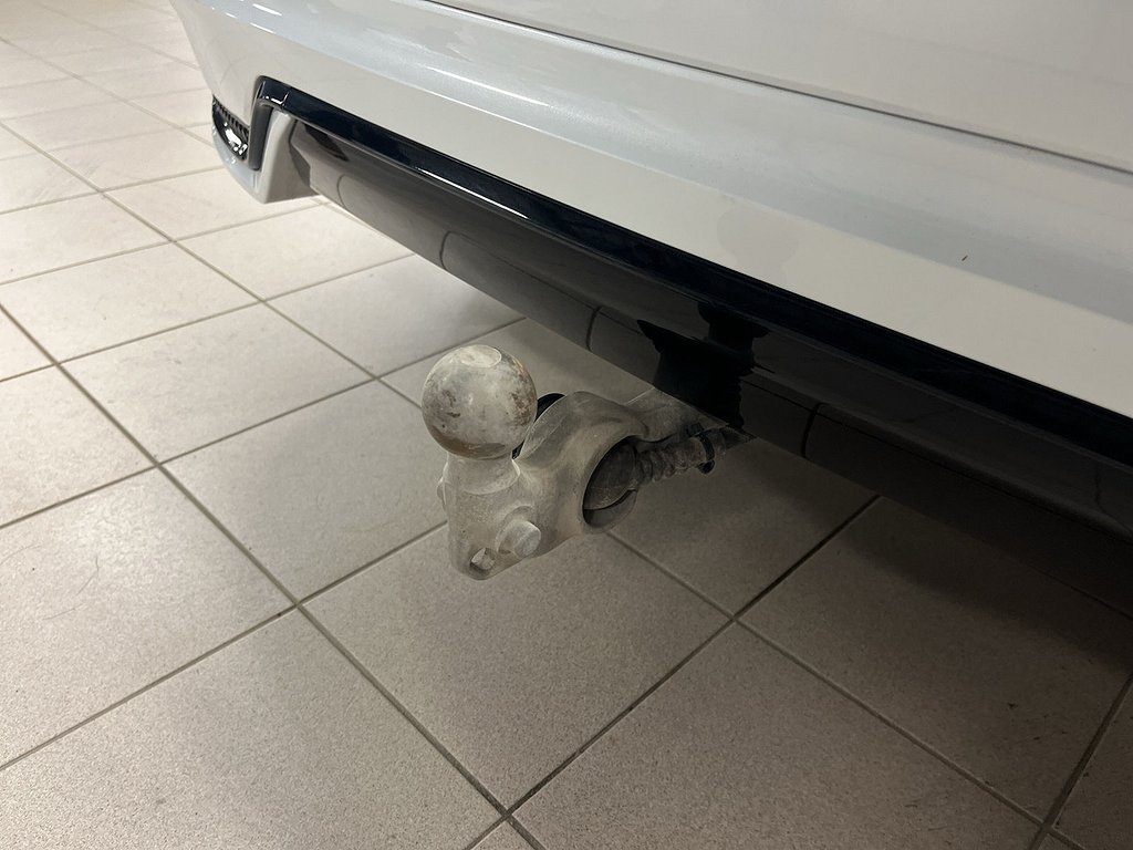 Volvo XC60 Recharge T6/AWD/Plus dark/Pano/Drag/H&k/MOMS
