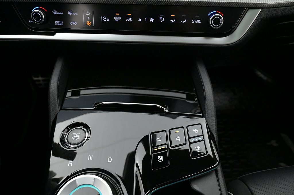 Kia Sportage PHEV AWD GT-Line Läder Pano H/K 360 Drag
