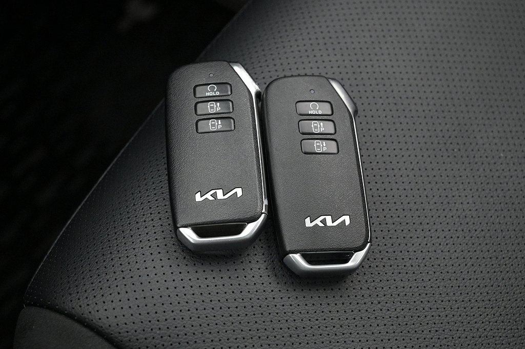 Kia Sportage PHEV AWD GT-Line Läder Pano H/K 360 Drag