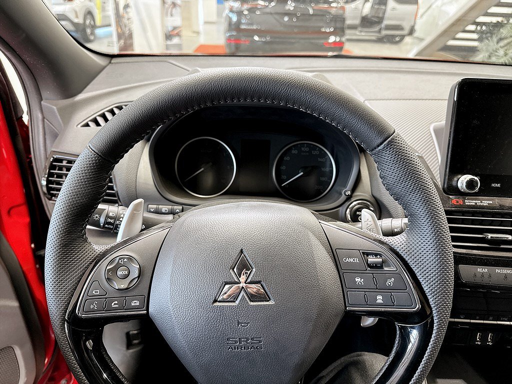 Mitsubishi Eclipse Cross PHEV Black Edition – DEMO