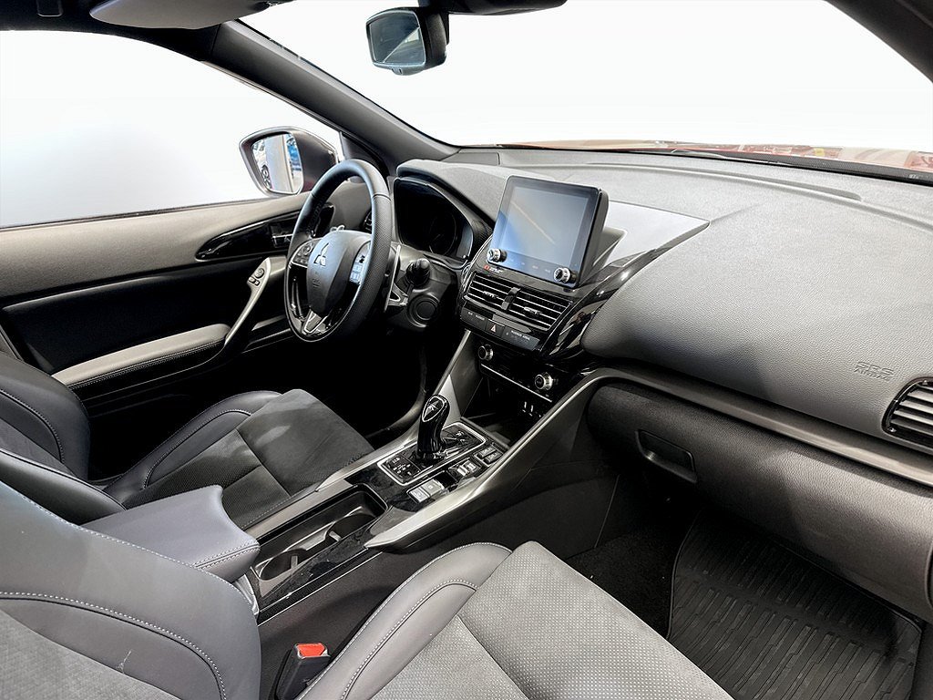 Mitsubishi Eclipse Cross PHEV Black Edition – DEMO