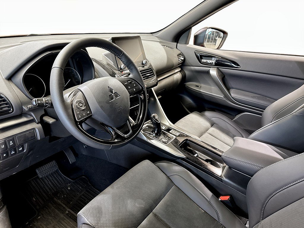 Mitsubishi Eclipse Cross PHEV Black Edition – DEMO
