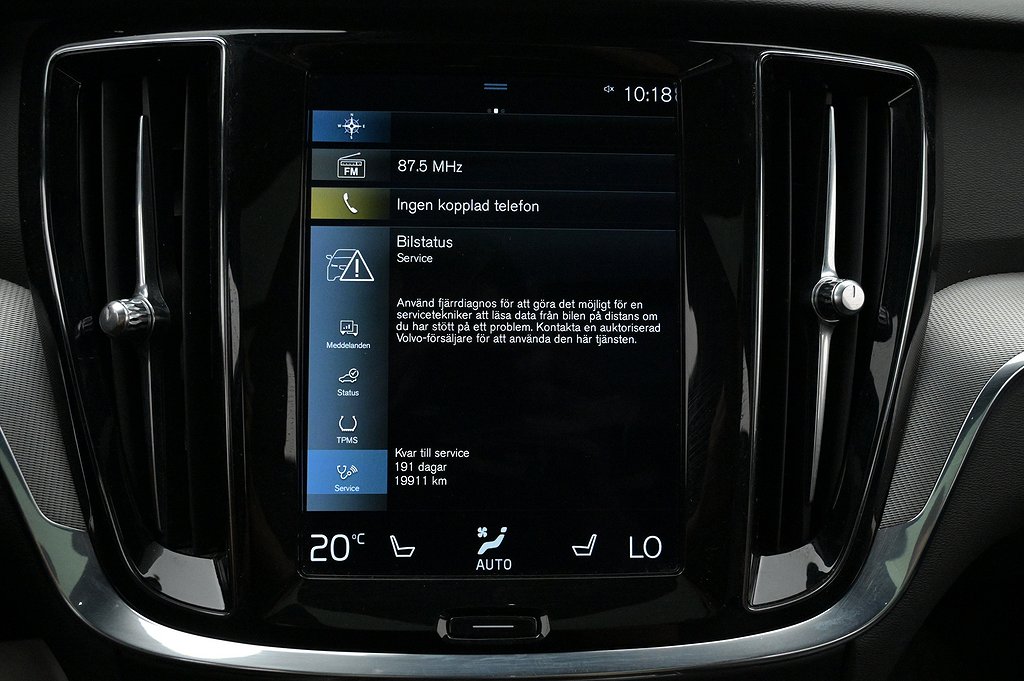 Volvo V60 Recharge T8 AWD R-Design Pano 360 HUD H/K Drag