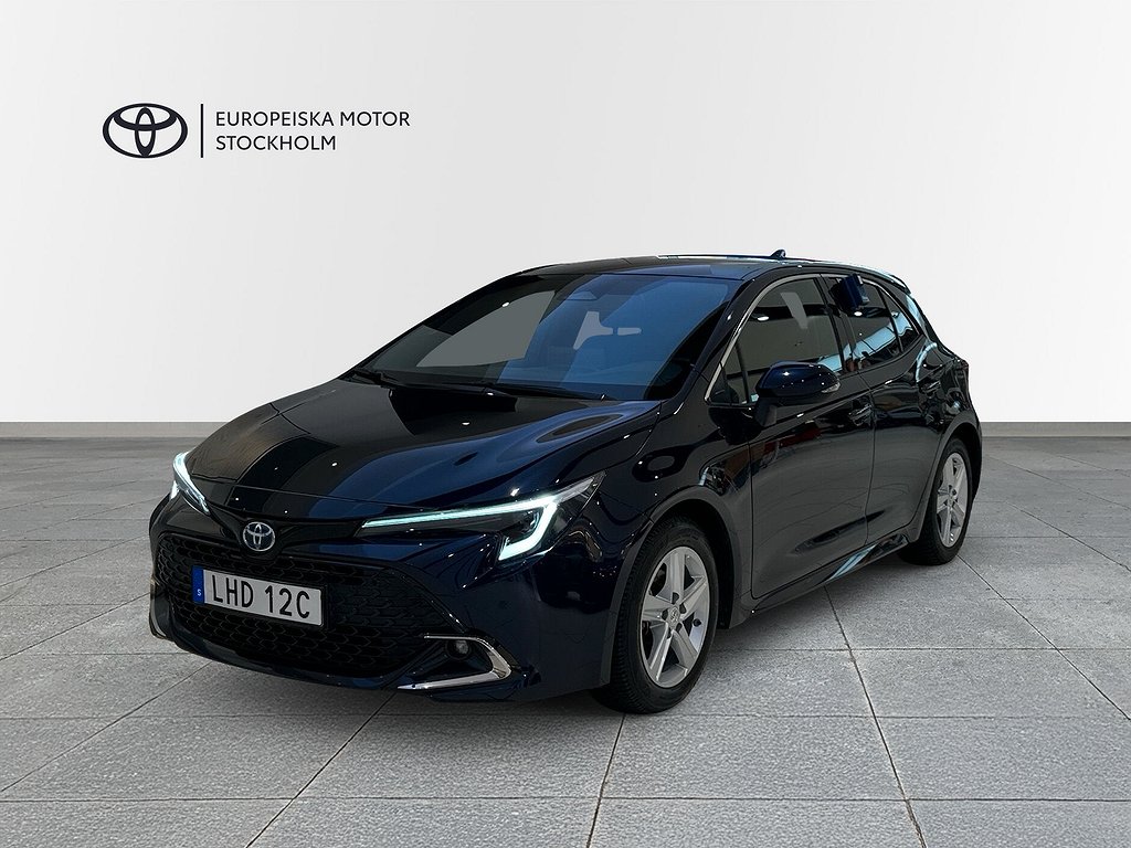 Toyota Corolla 1,8 HYBRID 5D STYLE VINTERHJUL P-SENSORER