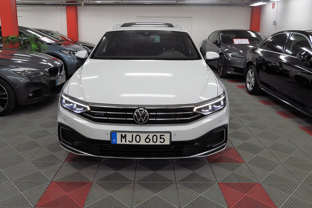 Volkswagen Passat GTE Executive Drag Panorama Cockpit Laddhybrid