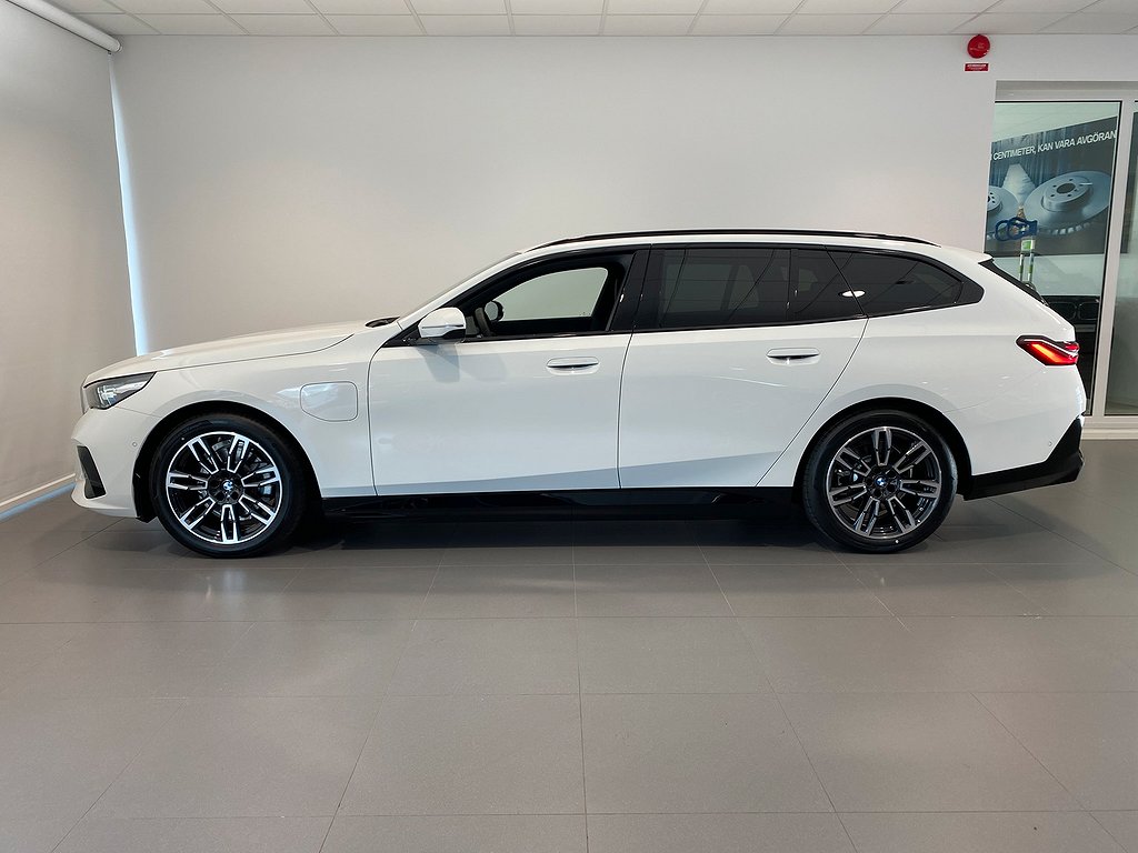 BMW 530e xDrive Touring M-Sport Active Edition H/K Drag