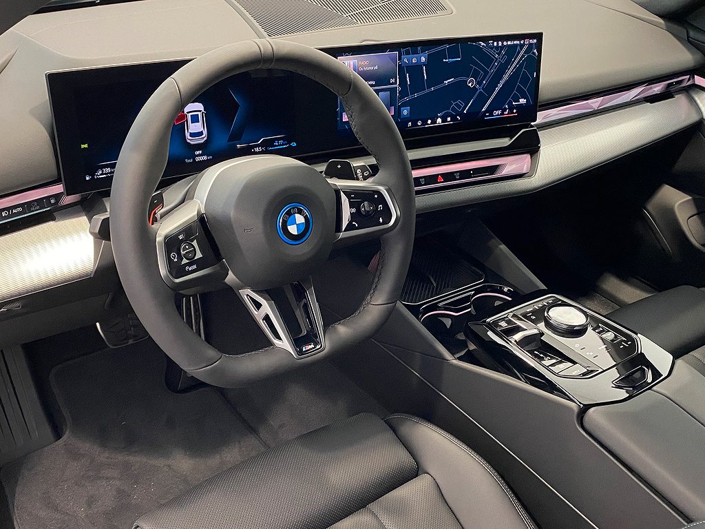 BMW 530e xDrive Touring M-Sport Active Edition H/K Drag