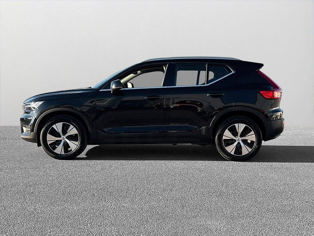 Volvo XC40 Recharge T4 DCT Momentum PHEV Navi
