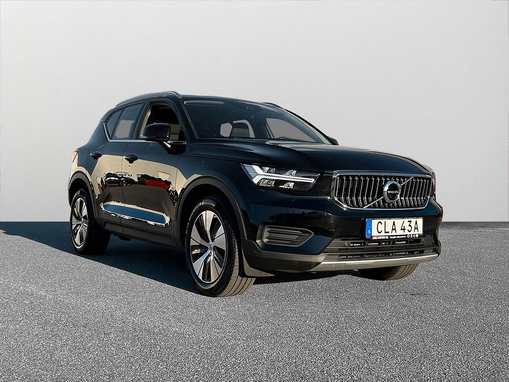 Volvo XC40 Recharge T4 DCT Momentum PHEV Navi
