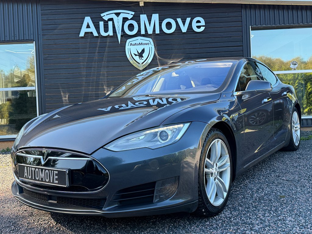 Tesla Model S 85D 423hk DUAL FREECHARGE livet ut  MCU2, CCS